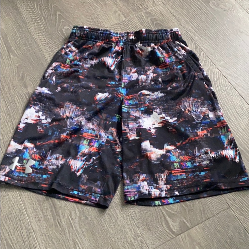 Boys Under Armour Glitch Shorts